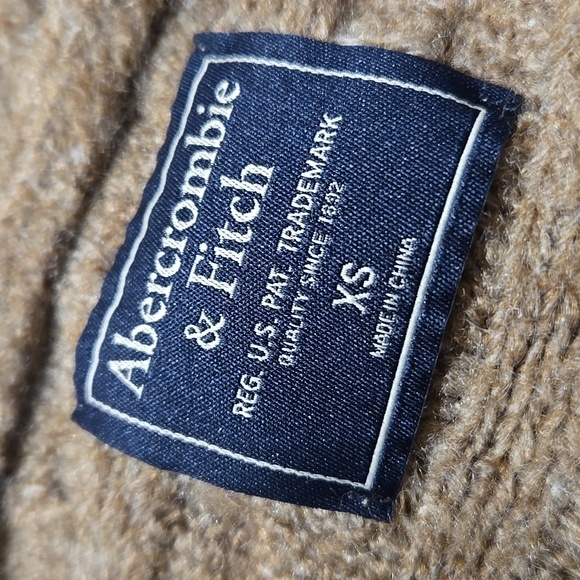 ABERCROMBIE & FITCH SWEATER SIZE XS... #7455 - Picture 7 of 7